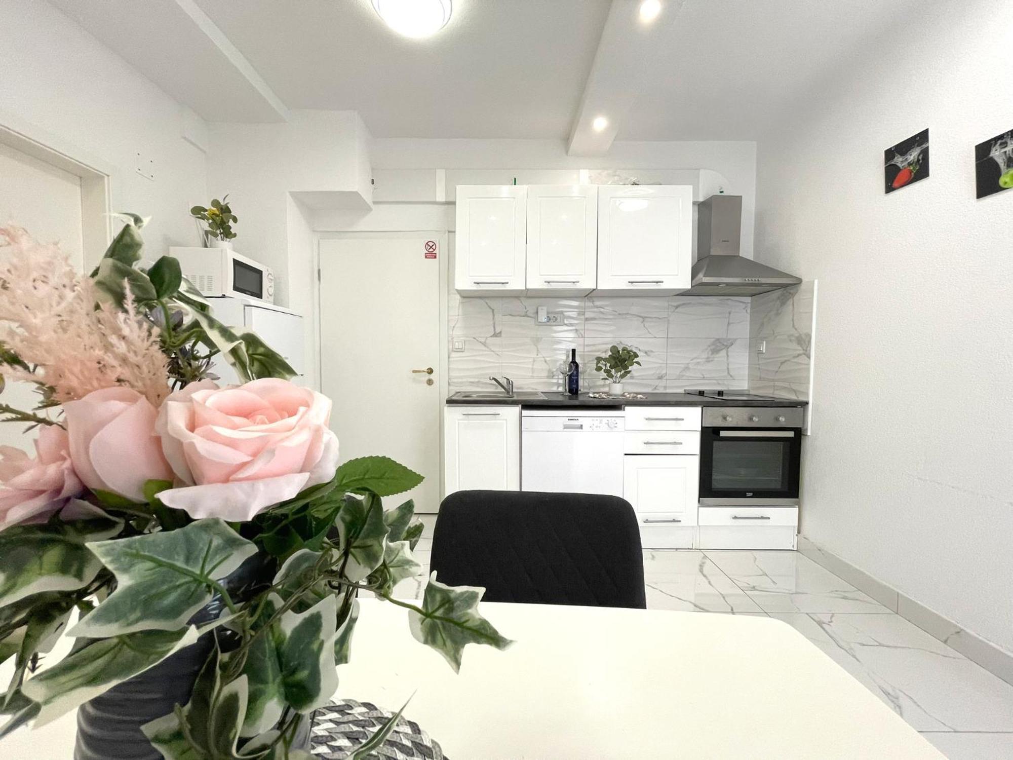 Roma Trogir Apartment ภายนอก รูปภาพ