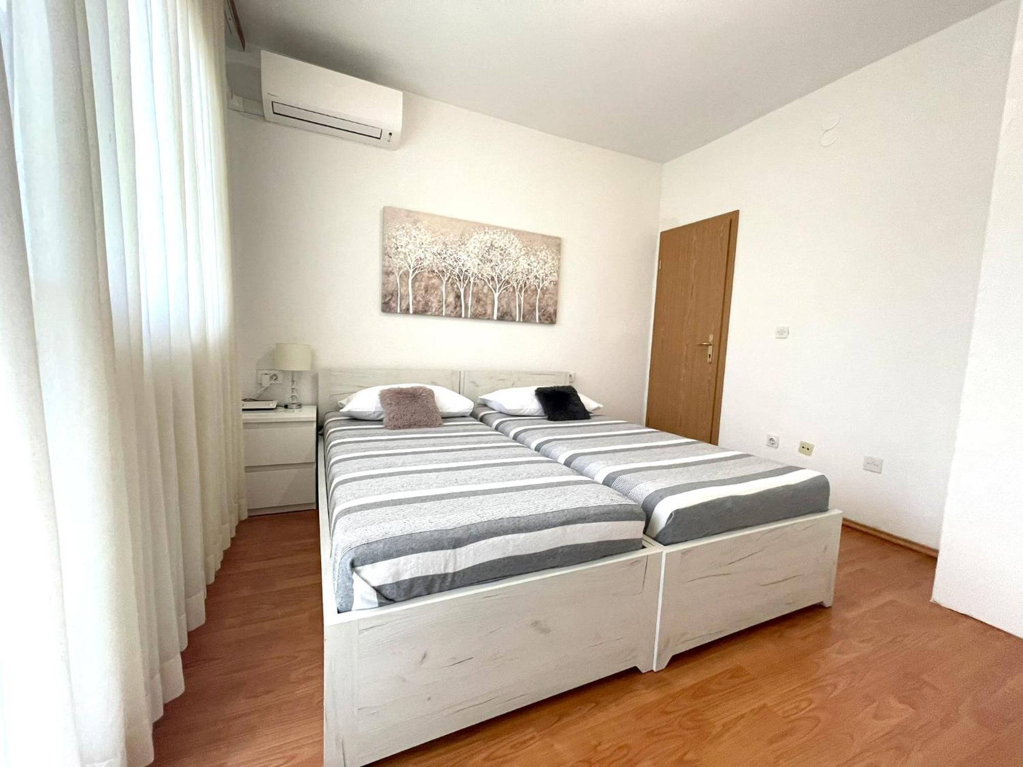 Roma Trogir Apartment ภายนอก รูปภาพ