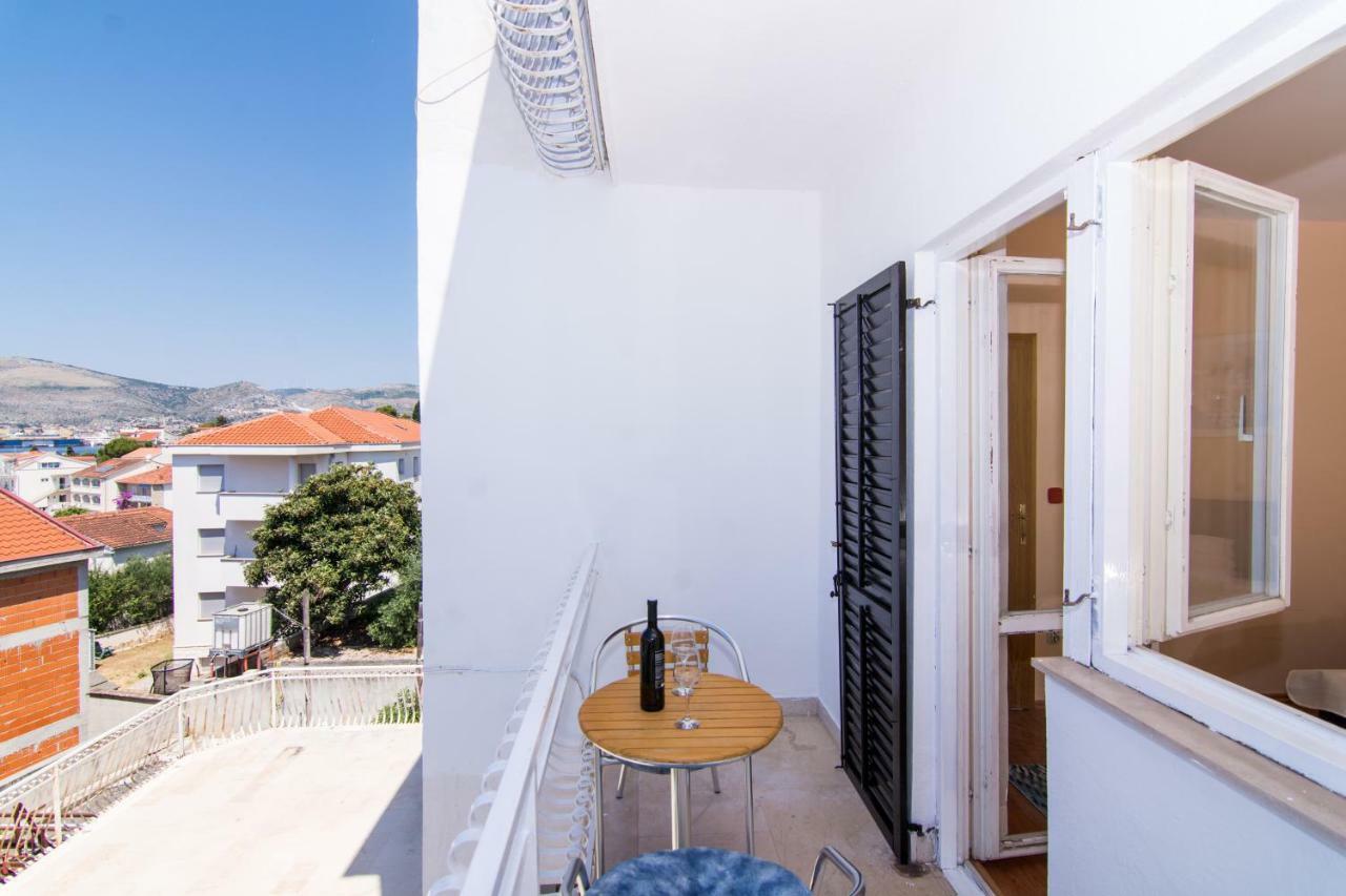Roma Trogir Apartment ภายนอก รูปภาพ